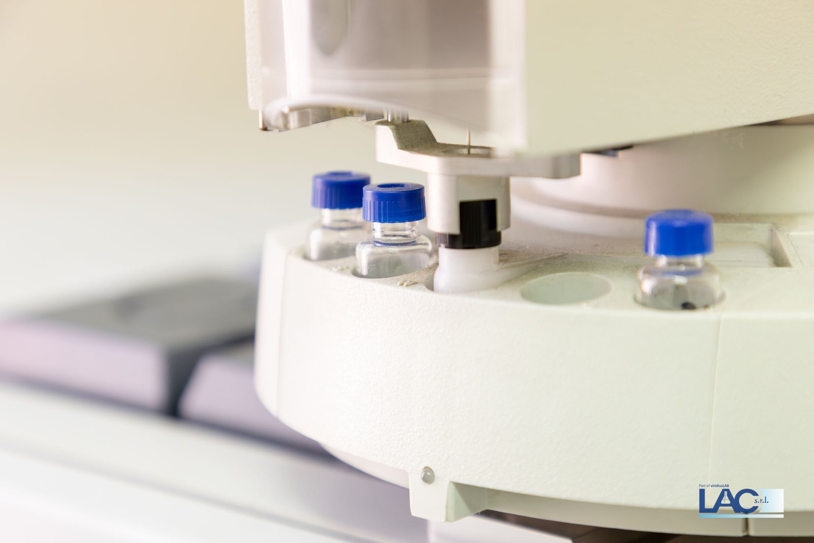 L.A.C. S.r.l. accredited laboratory facility in Cremona