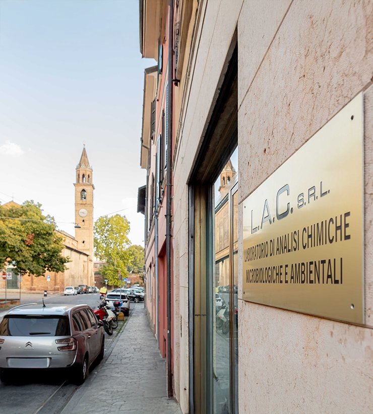 L.A.C. S.r.l. laboratory sample preparation and analysis